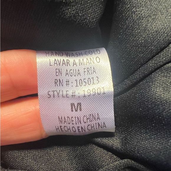 ANDREE by UNIT Long Sleeve V-Neck Ruffle Swiss Dot Black Blouse - size Medium - Picture 4 of 5